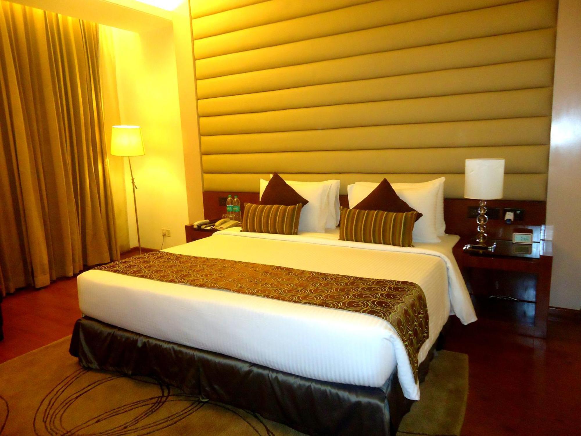 Radisson Blu Hotel Rudrapur Экстерьер фото