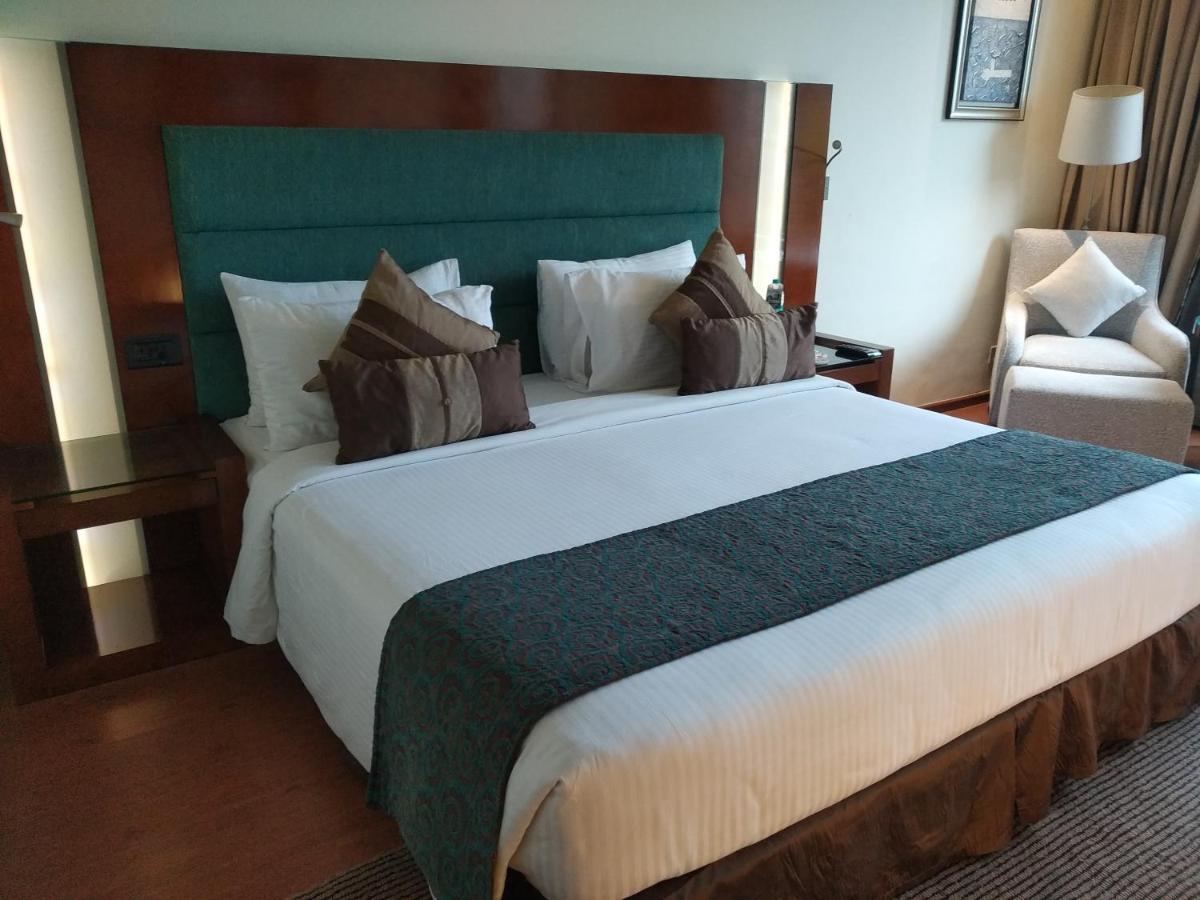 Radisson Blu Hotel Rudrapur Экстерьер фото