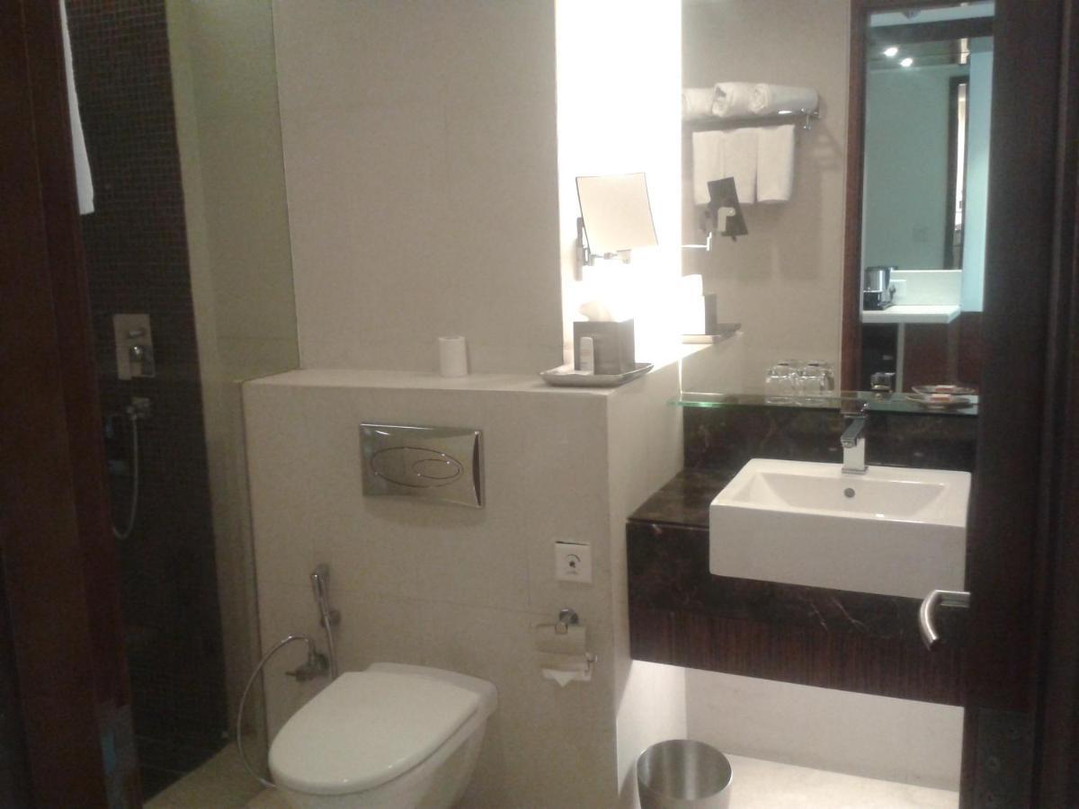 Radisson Blu Hotel Rudrapur Экстерьер фото