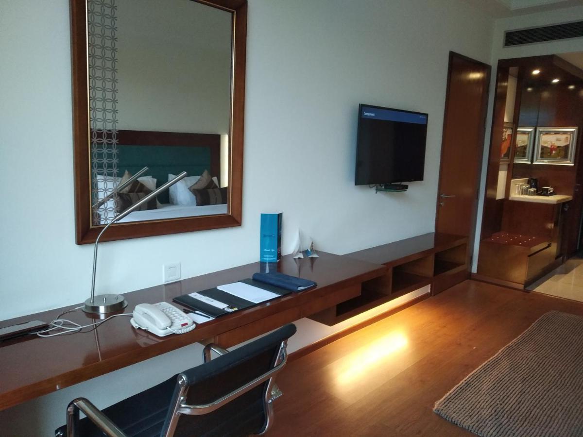 Radisson Blu Hotel Rudrapur Экстерьер фото